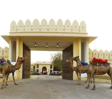 Sara Vilas Hotel Nawalgarh Buitenkant foto