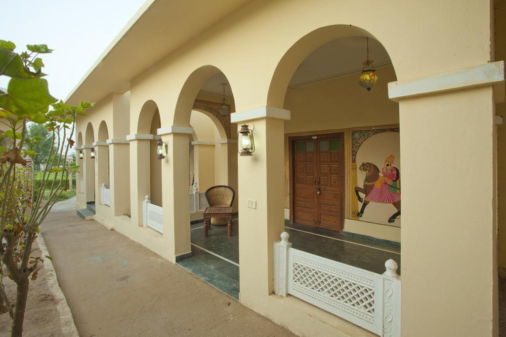 Sara Vilas Hotel Nawalgarh Buitenkant foto