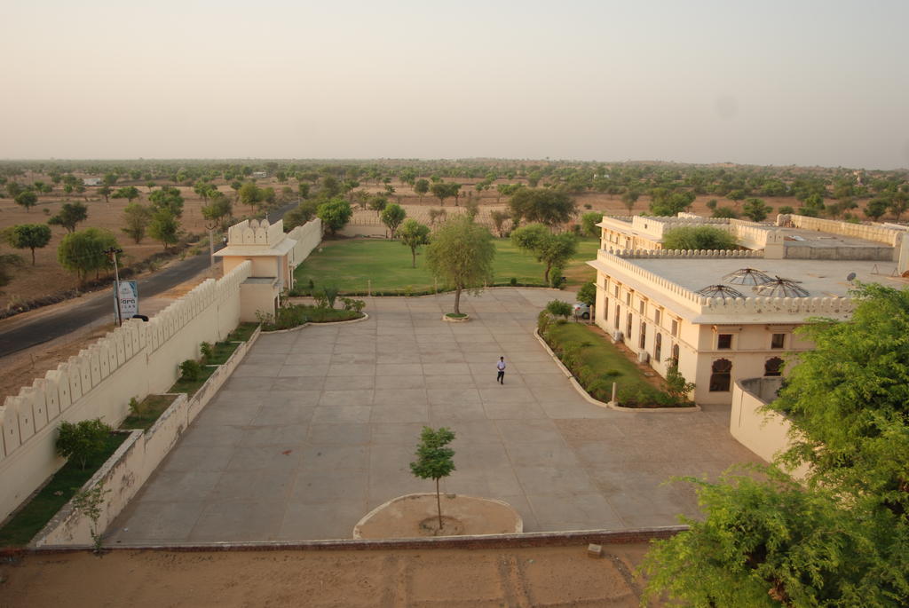 Sara Vilas Hotel Nawalgarh Buitenkant foto
