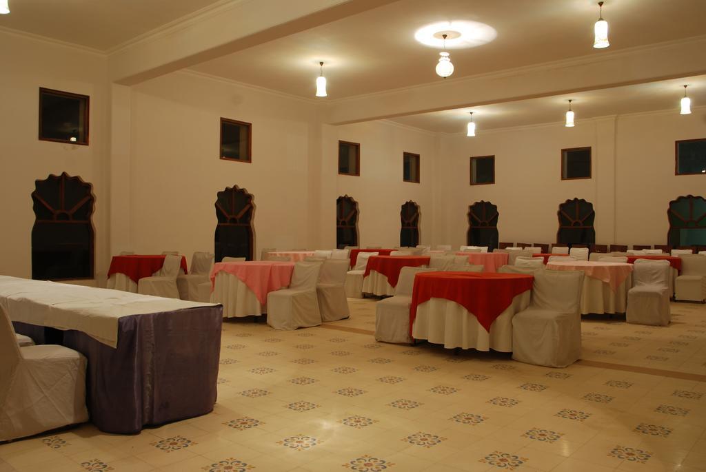Sara Vilas Hotel Nawalgarh Buitenkant foto