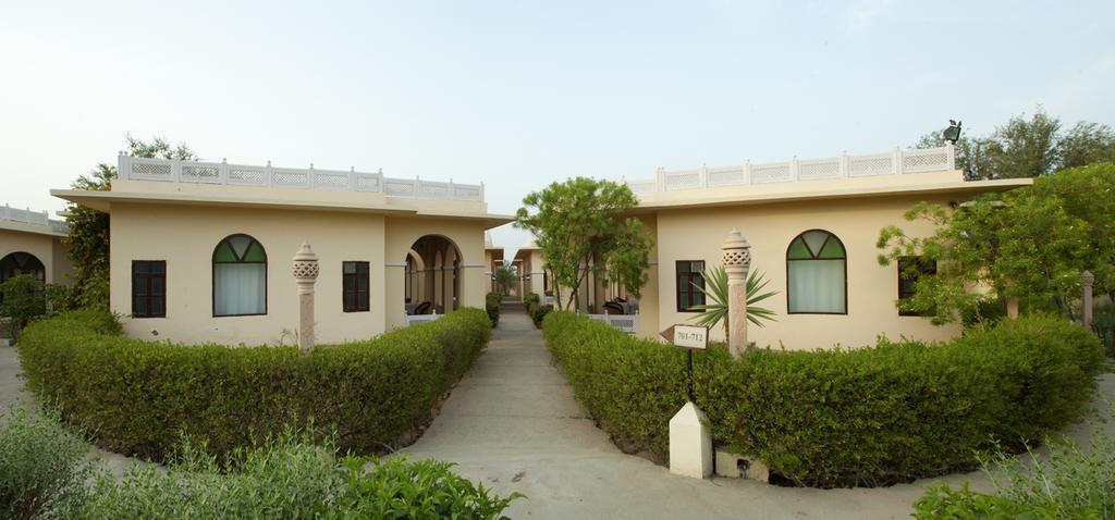 Sara Vilas Hotel Nawalgarh Buitenkant foto