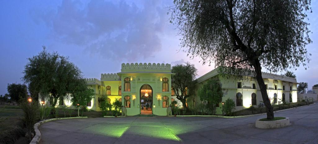 Sara Vilas Hotel Nawalgarh Buitenkant foto
