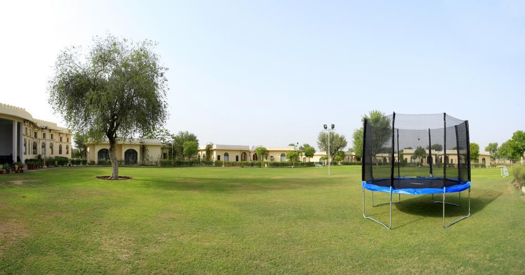 Sara Vilas Hotel Nawalgarh Buitenkant foto